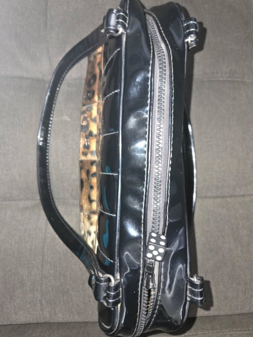 Trophy Queen Leopard Lincoln Purse - Picture 4 of 6